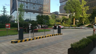 Въезд на парковку